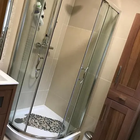 לינה וארוחת בוקר Laithreach Briuin W23e0h9 מיינות'